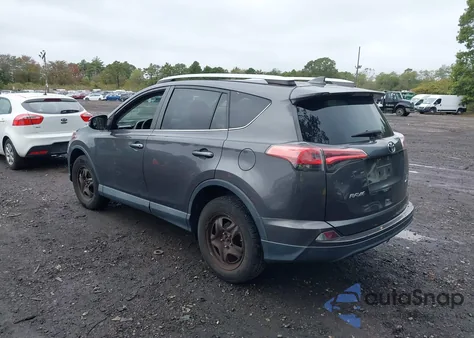 2016 Toyota Rav4 Le z USA, uszkodzony, nr VIN 2T3BFREV5GW492692